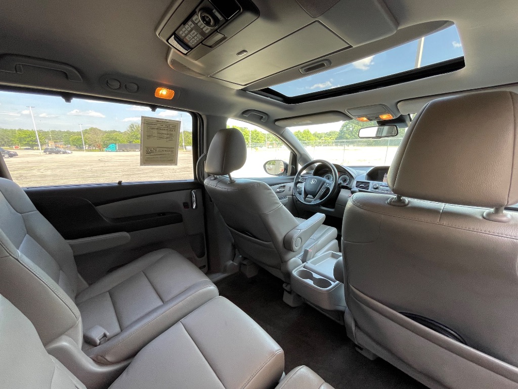 2014 Honda Odyssey Touring Elite - Photo 33