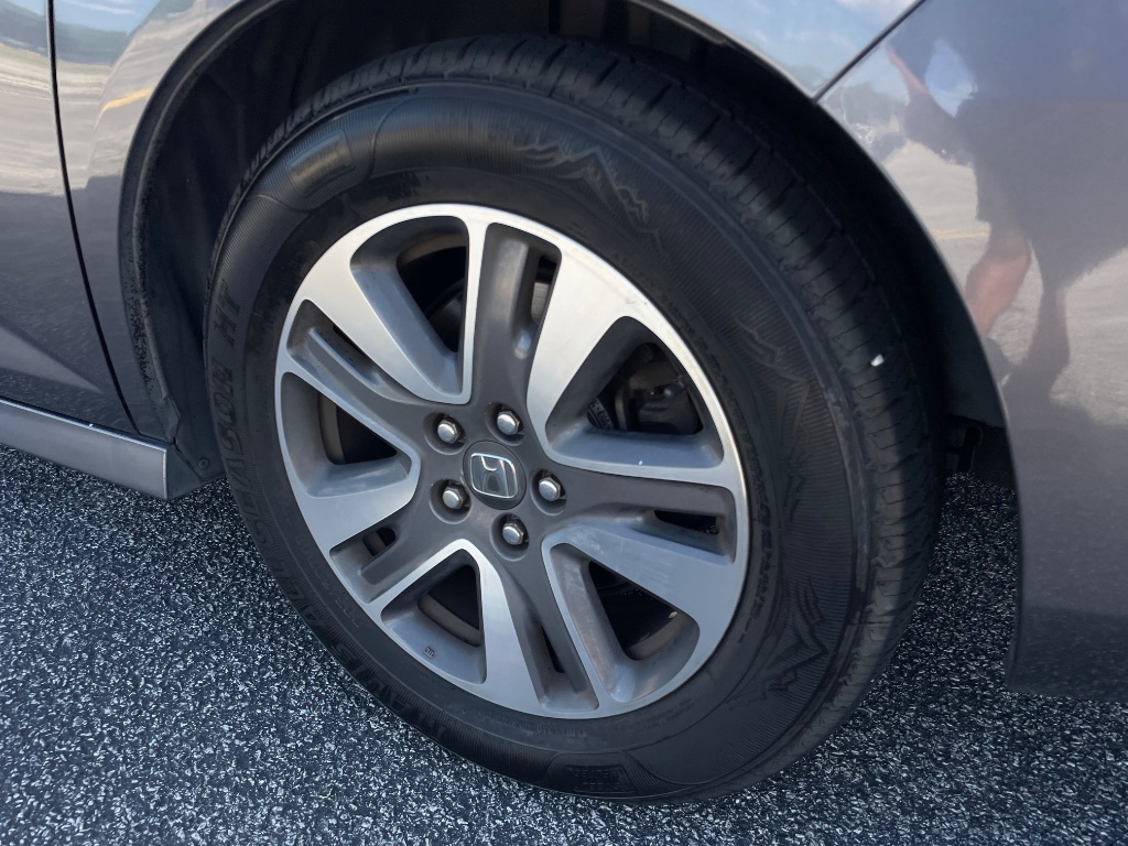 2014 Honda Odyssey Touring Elite - Photo 12