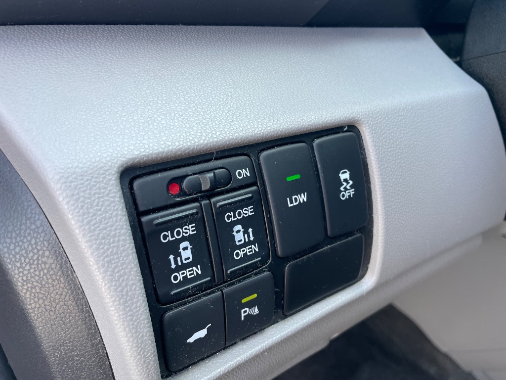 2014 Honda Odyssey Touring Elite - Photo 41