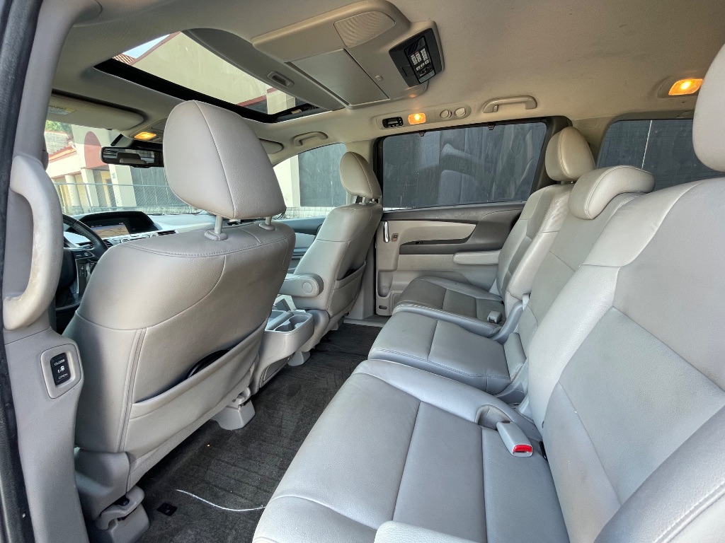 2014 Honda Odyssey Touring Elite - Photo 36