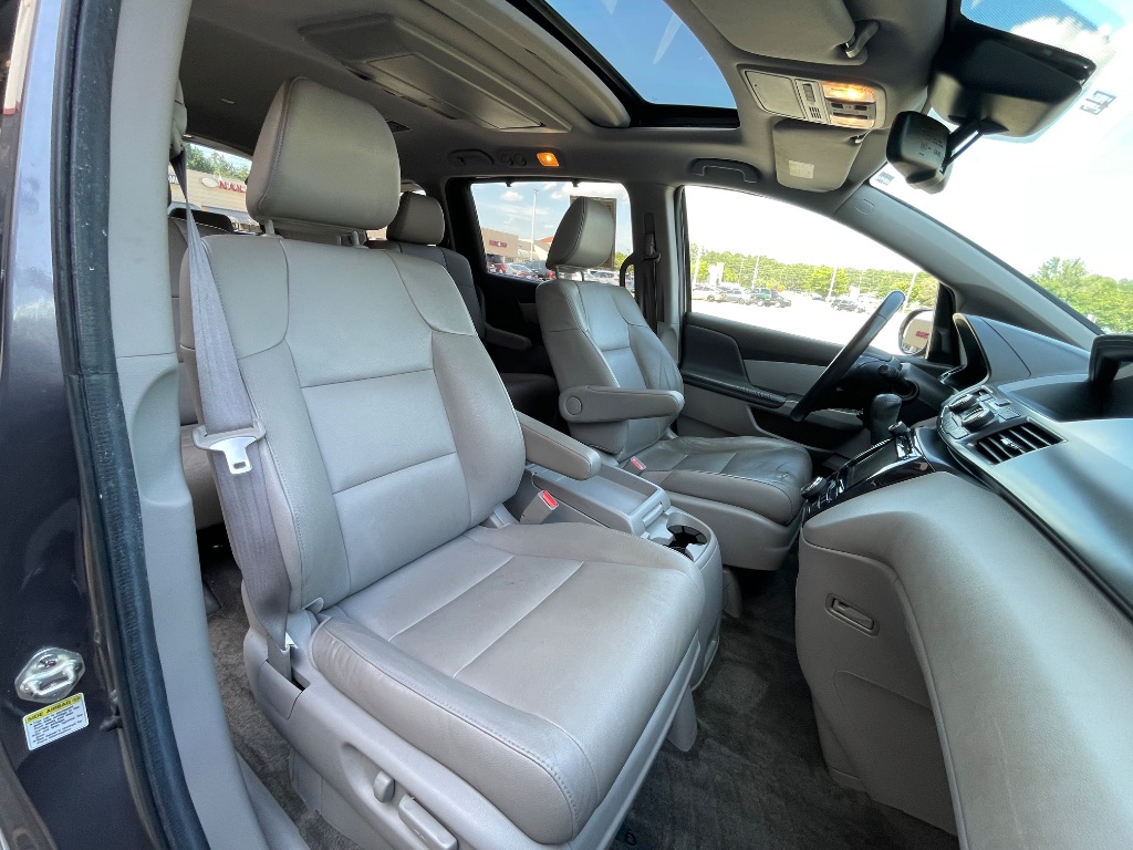 2014 Honda Odyssey Touring Elite - Photo 22