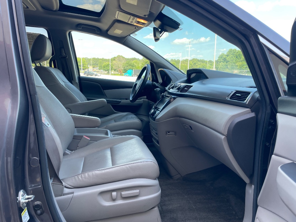 2014 Honda Odyssey Touring Elite - Photo 19