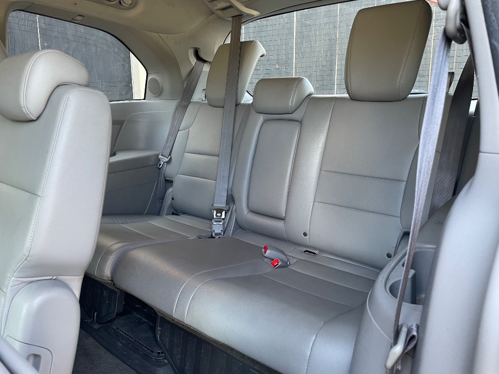 2014 Honda Odyssey Touring Elite - Photo 35