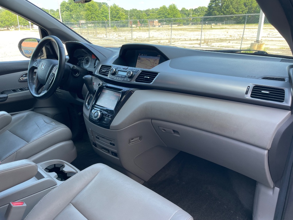 2014 Honda Odyssey Touring Elite - Photo 21