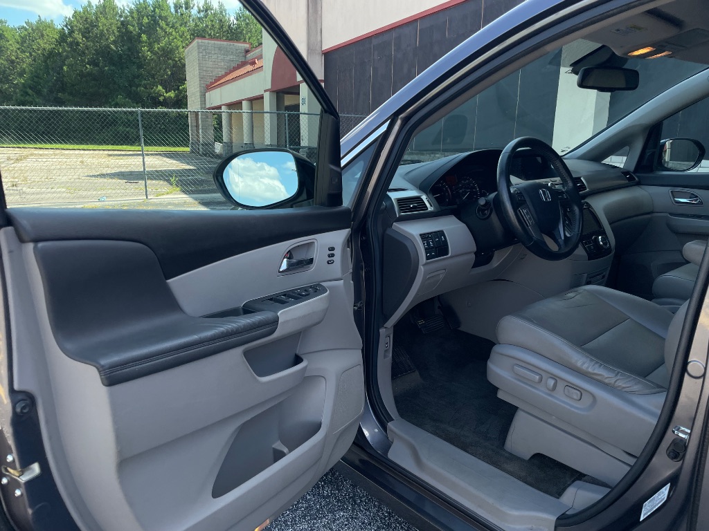 2014 Honda Odyssey Touring Elite - Photo 15