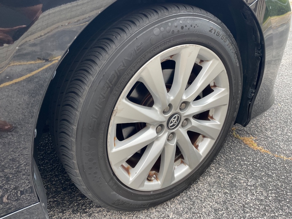 2018 Toyota Camry LE - Photo 13