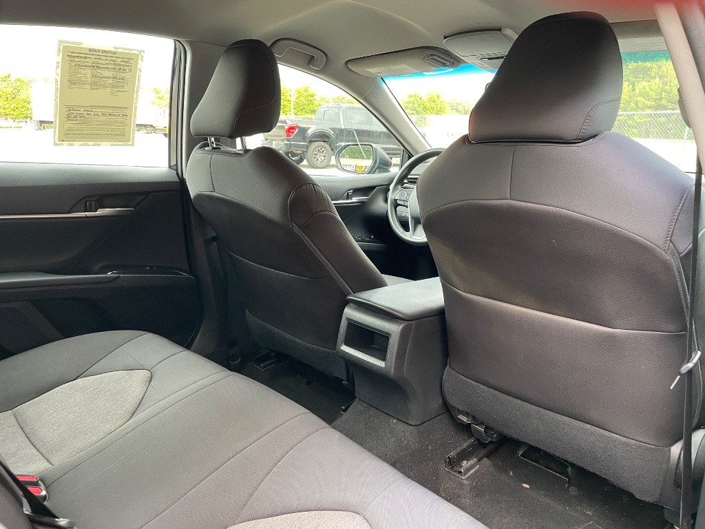 2018 Toyota Camry LE - Photo 24
