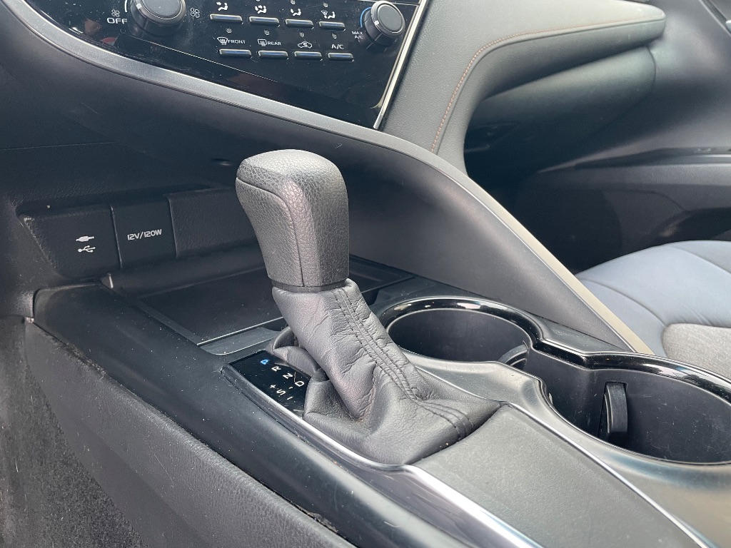 2018 Toyota Camry LE - Photo 40