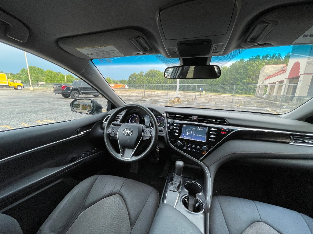 2018 Toyota Camry LE - Photo 28