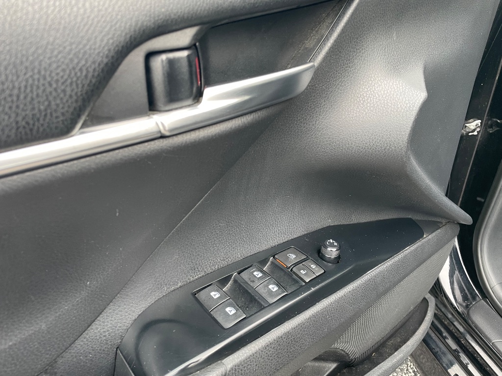 2018 Toyota Camry LE - Photo 34