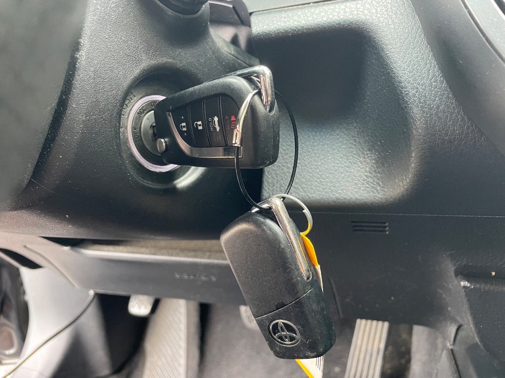 2018 Toyota Camry LE - Photo 38