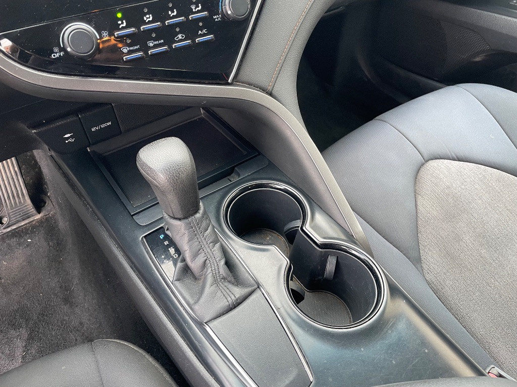 2018 Toyota Camry LE - Photo 37