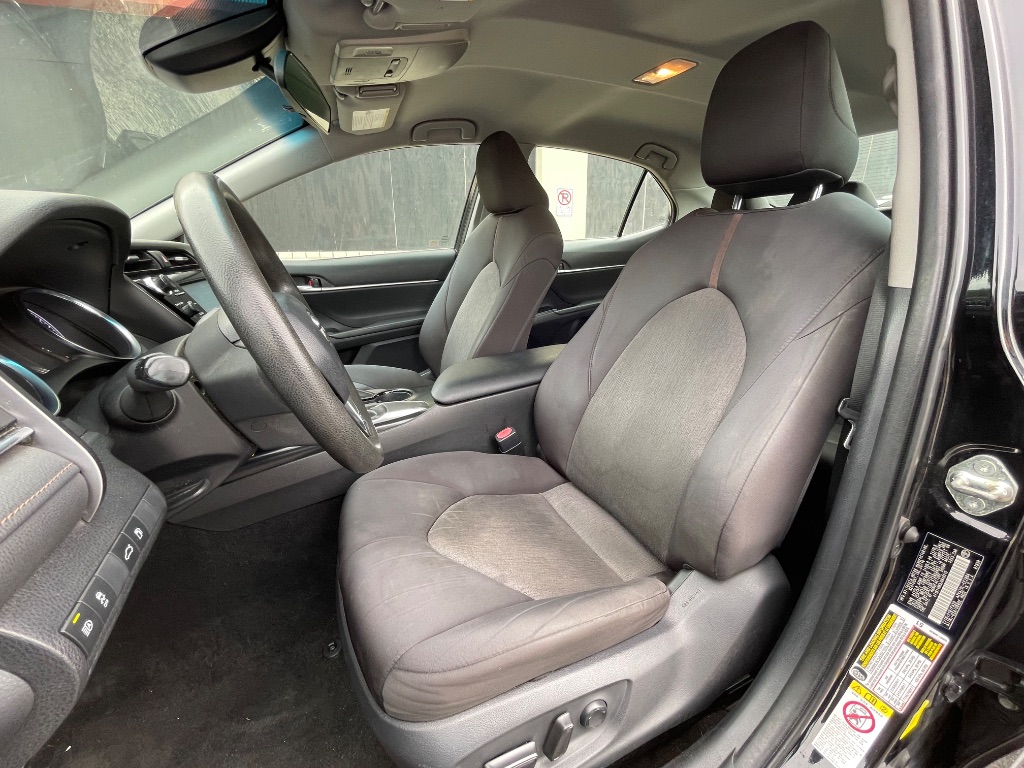 2018 Toyota Camry LE - Photo 33