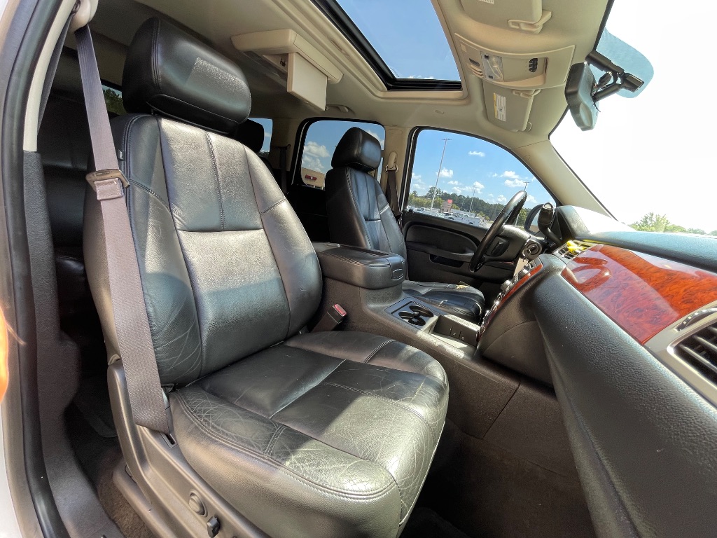2014 Chevrolet Tahoe LT - Photo 24