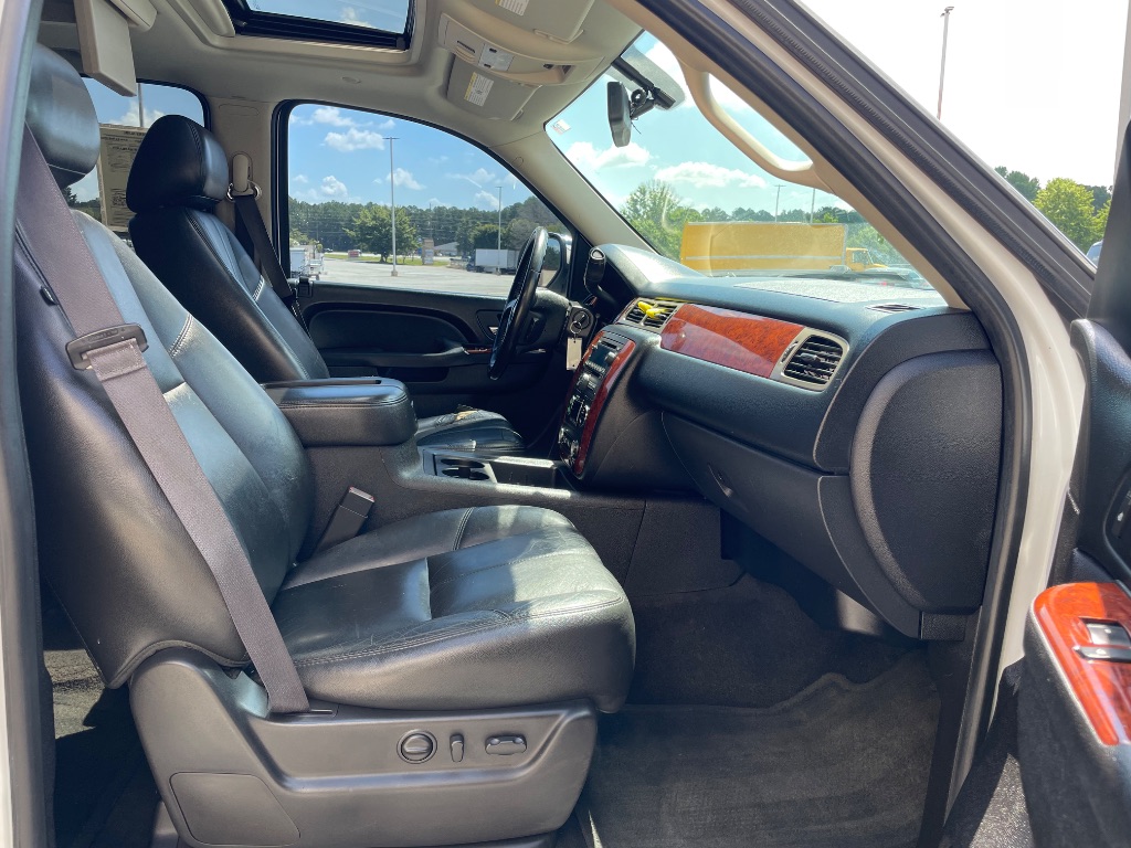 2014 Chevrolet Tahoe LT - Photo 21