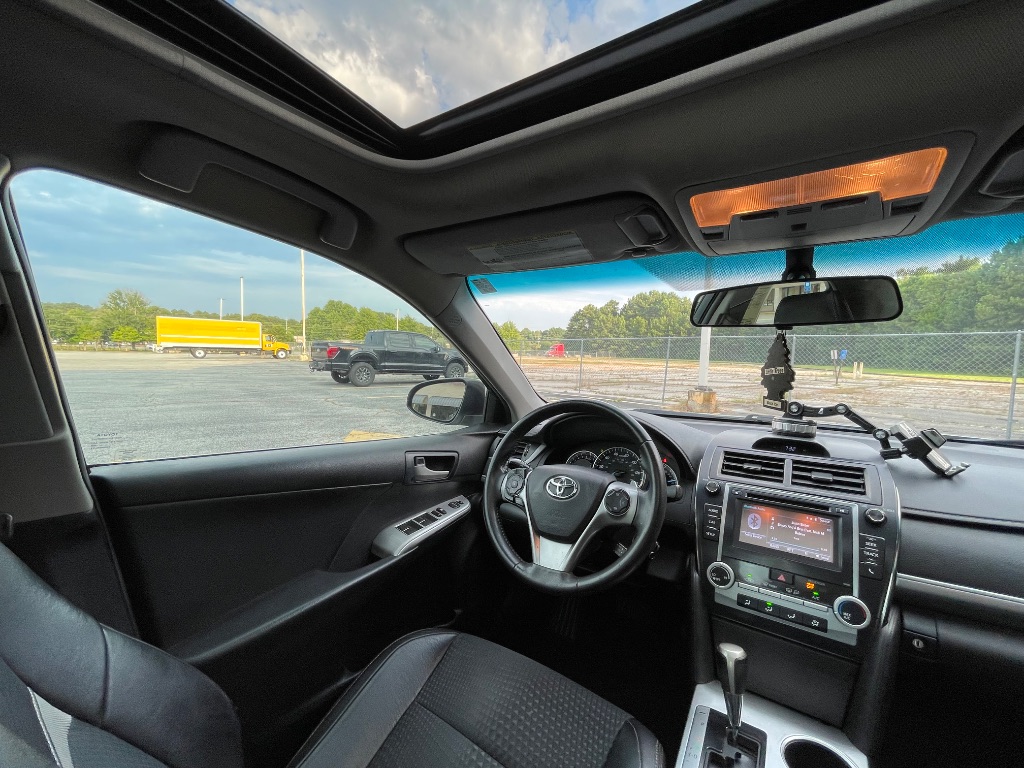 2014 Toyota Camry SE Sport - Photo 28