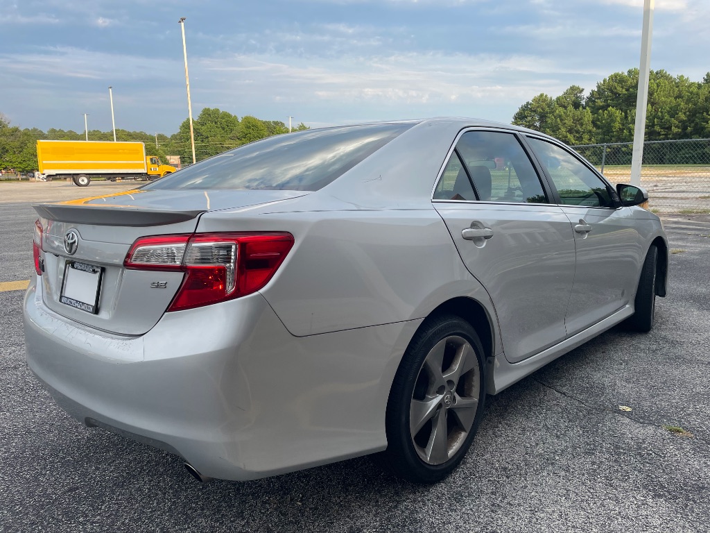2014 Toyota Camry SE Sport - Photo 6