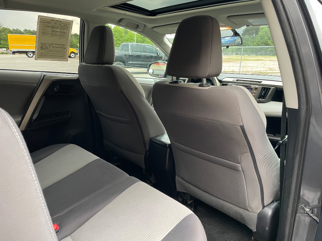 2013 Toyota RAV4 XLE - Photo 24