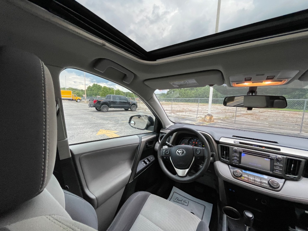 2013 Toyota RAV4 XLE - Photo 28