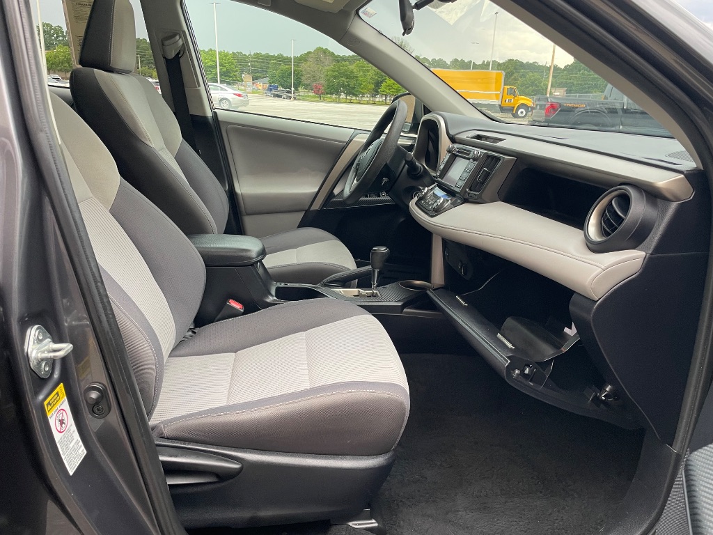 2013 Toyota RAV4 XLE - Photo 19