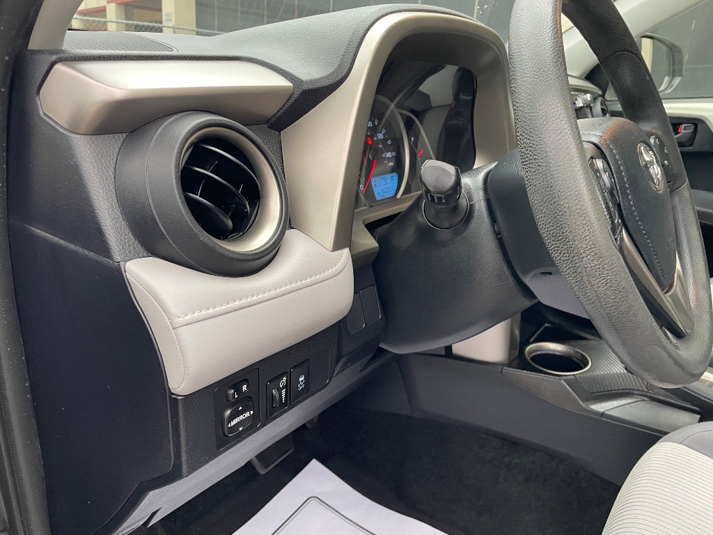 2013 Toyota RAV4 XLE - Photo 35